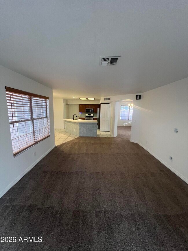 Building Photo - 15858 S 33rd Pl