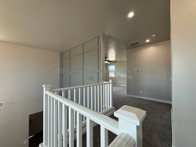 Building Photo - 5352 W Farmhand Dr