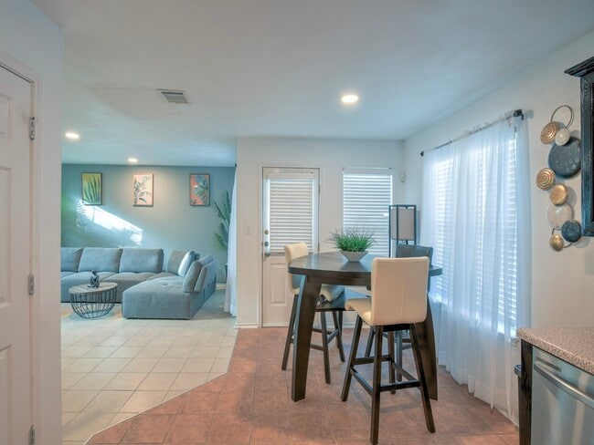 Building Photo - 4007 Bur Oak Path
