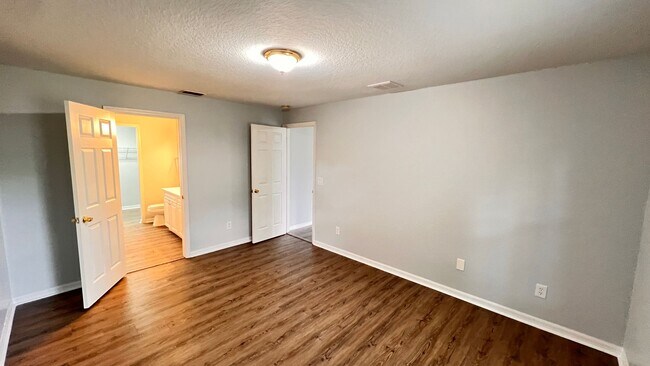 Building Photo - Charming 3-Bed, 2-Bath Home in Orlando