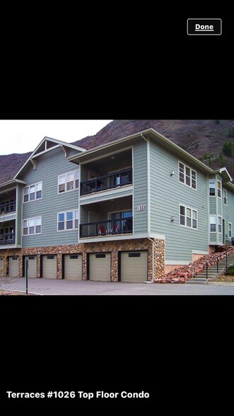 Building Photo - 2701 Midland Ave