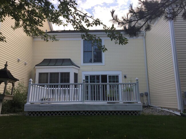 Building Photo - 4891 Turnberry Dr