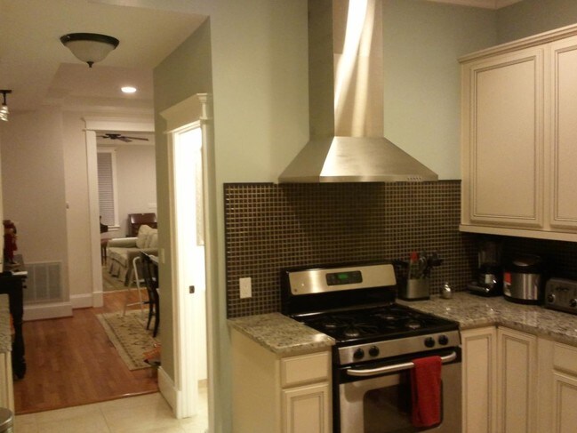 Building Photo - 2803 North Capitol St NE