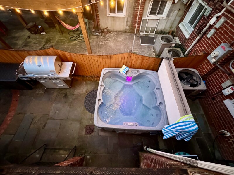 Building Photo - 527 Shepherd St NW