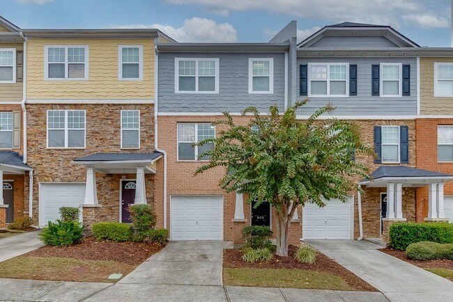 Primary Photo - 805 Tulip Poplar Way