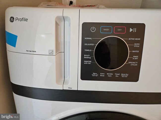 Building Photo - 14 West Ave