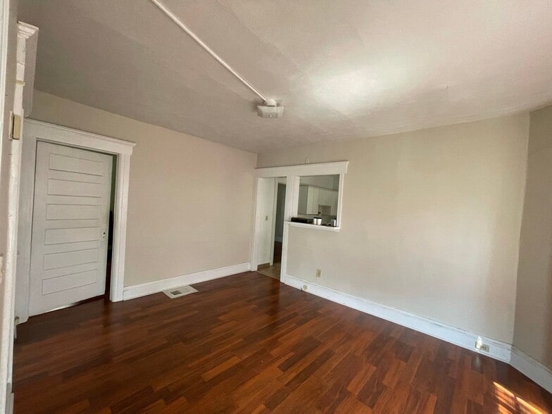Building Photo - 231 Ashworth Pl