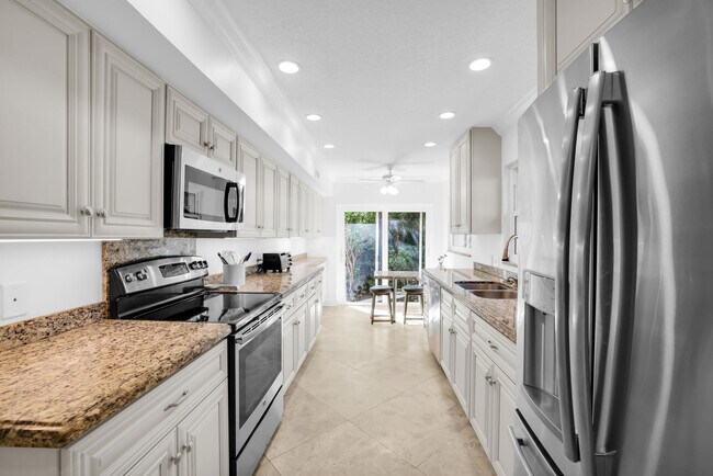 Building Photo - 4161 U.S. Hwy 1