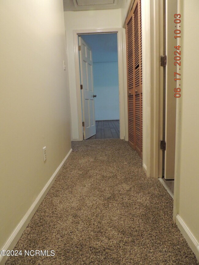 Building Photo - 102 Epworth Dr