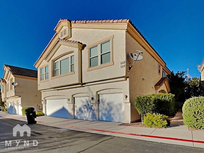 Building Photo - 2590 Alias Smith Dr