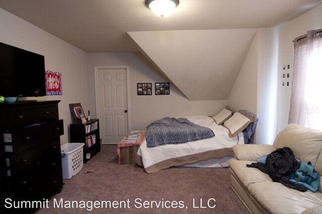Building Photo - 3 br, 3.5 bath House - 429 Anchorage Road
