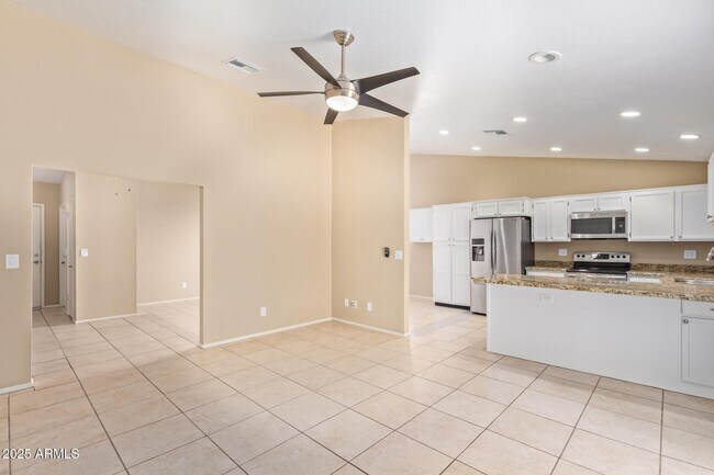 Building Photo - 15457 N 63rd St