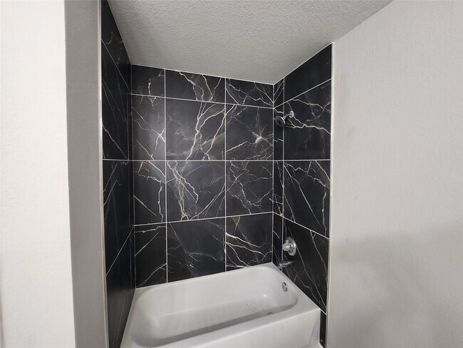 Building Photo - 20718 Blanton Brook Dr