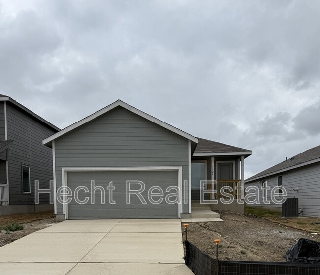 Primary Photo - 1526 Tiptop Mdw