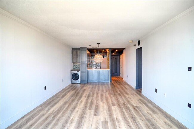 Building Photo - 2870 Pharr Ct S Northwest