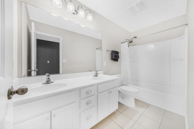 Building Photo - 34040 N Jenna Ln