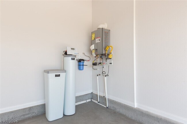 Building Photo - 2267 High Perch St