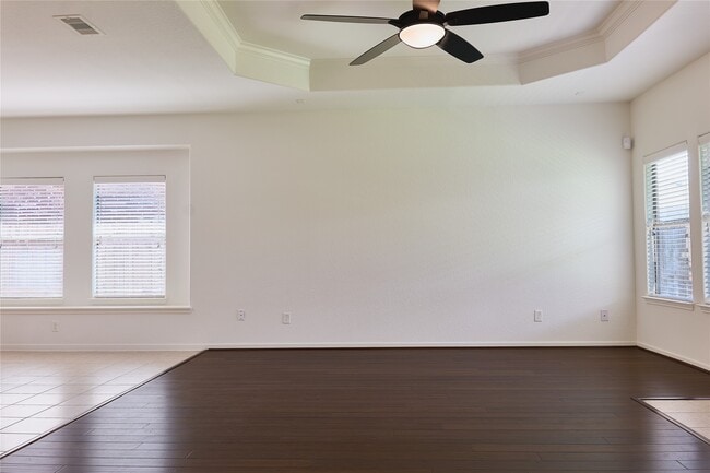 Building Photo - 24215 Courtland Oaks St