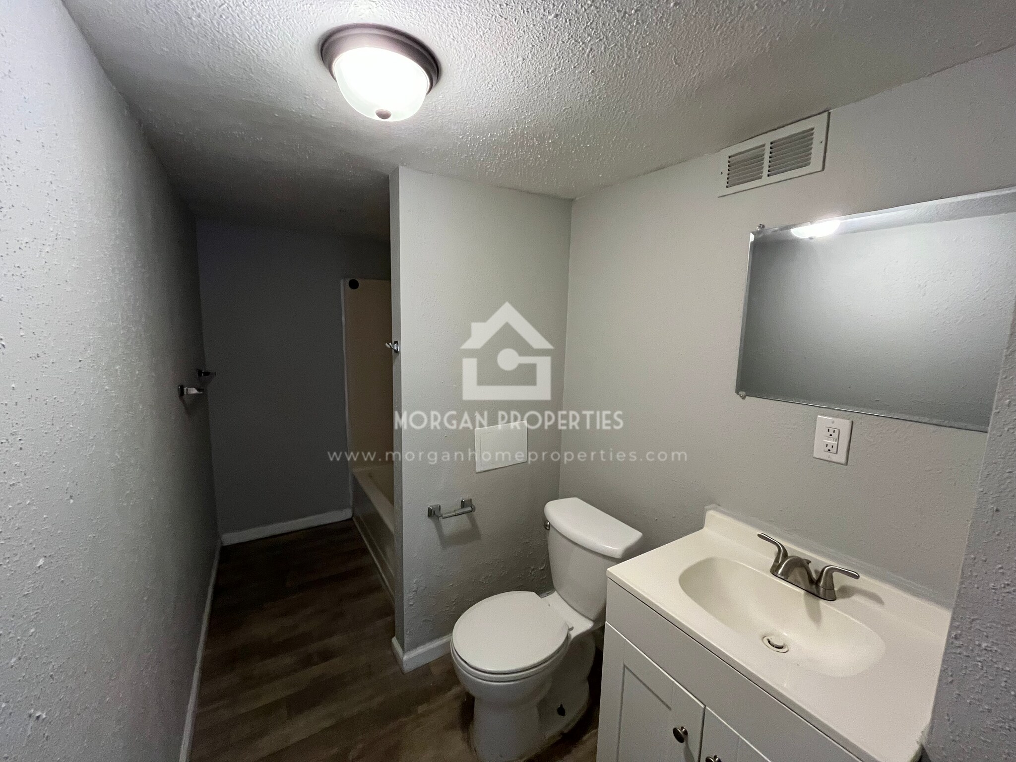 Building Photo - 1807 Meridian St