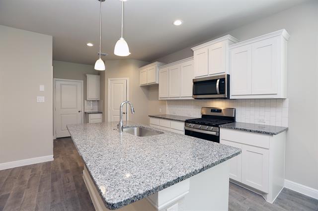 Building Photo - 708 Castlebar Ct