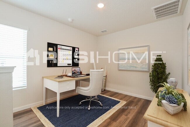 Building Photo - 8104 Patagonia Dr