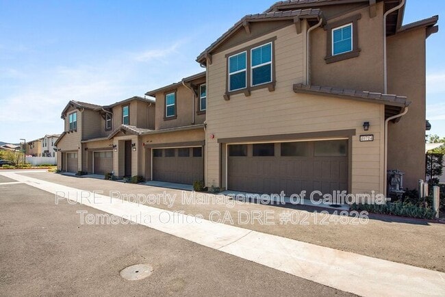 Primary Photo - 40702 Birchfield Dr