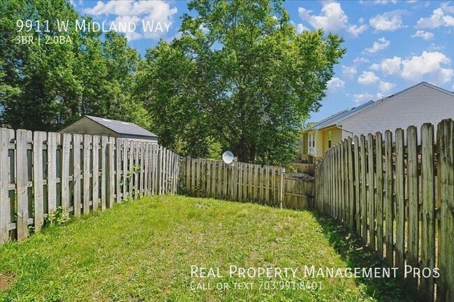 Building Photo - 9911 W Midland Way