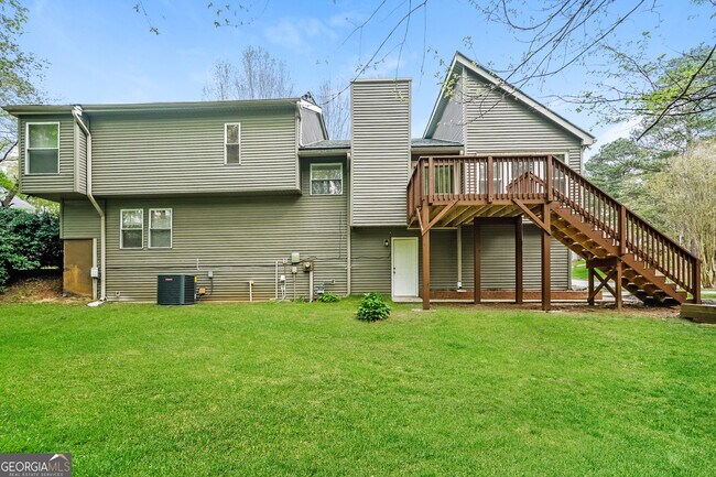 Building Photo - 701 Jamestown Pl
