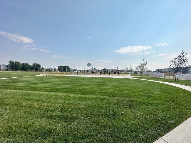 Building Photo - 3957 Pinnacles Ct