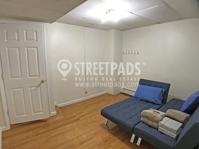 Building Photo - 3 bedroom in Boston MA 02215