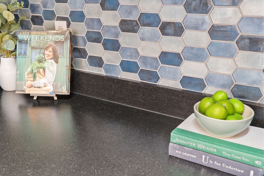 Building Photo - 318 Wright St