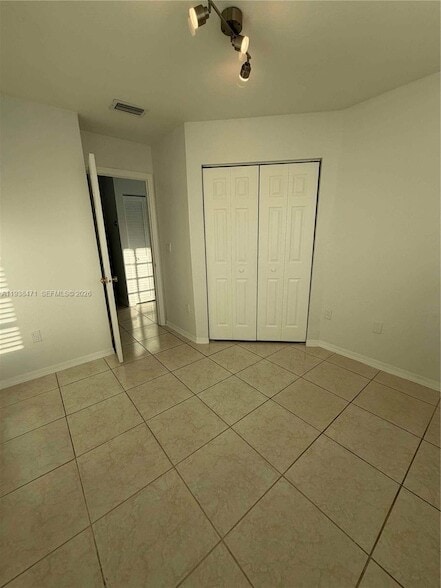 Building Photo - 5755 NW 115th Ct