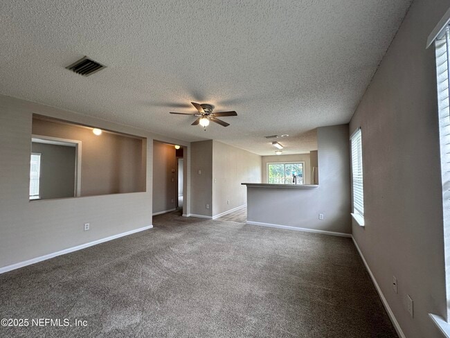 Building Photo - 2113 Fresco Dr