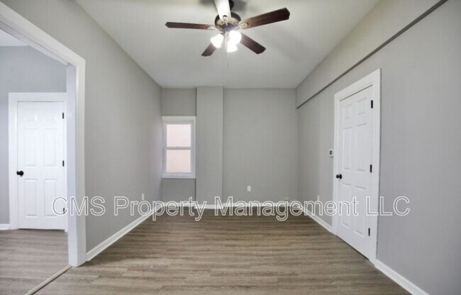 Building Photo - 374 E Westfield Ave