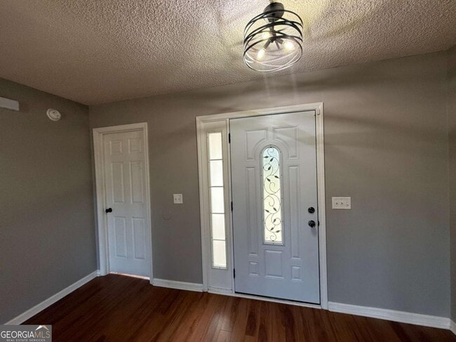 Building Photo - 309 N Belmont Ct