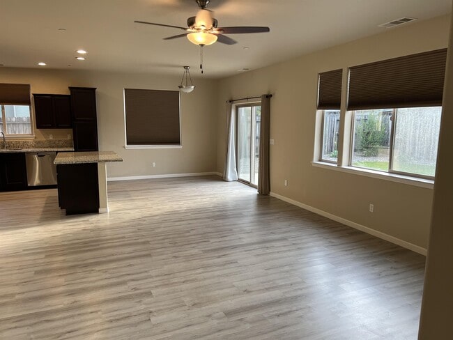 Building Photo - 4321 Paulson Ln