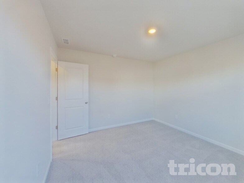 Building Photo - 4018 Rustling Grass Trl