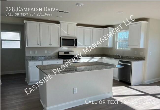 Building Photo - 228 Campaign Dr