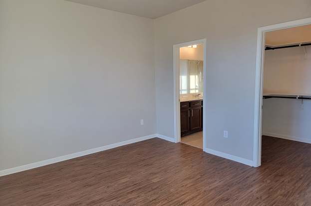Building Photo - 322 Wapiti Rd