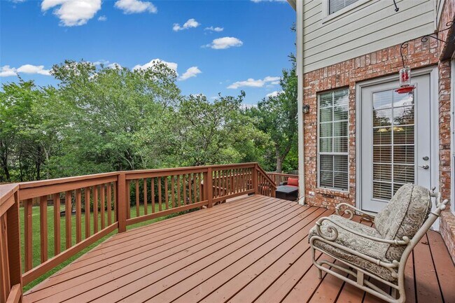 Building Photo - 10648 Bramblecrest Dr
