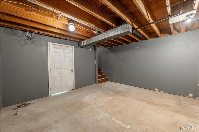 Building Photo - 3025 Pembroke Ln