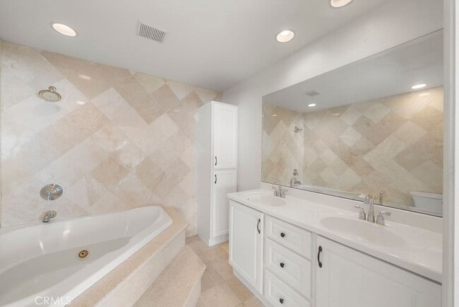 Building Photo - 21751 Ocean Vista Dr