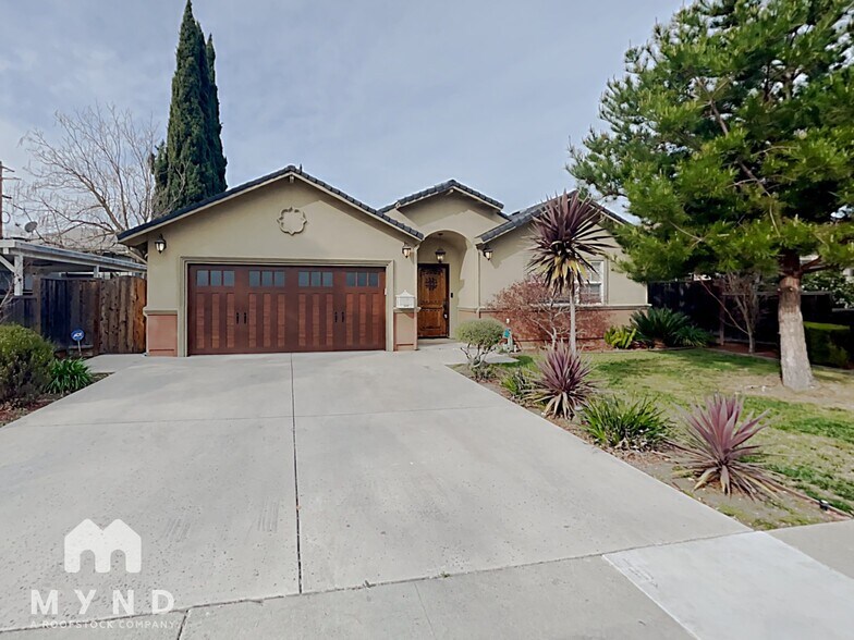 Primary Photo - 10305 Wunderlich Dr