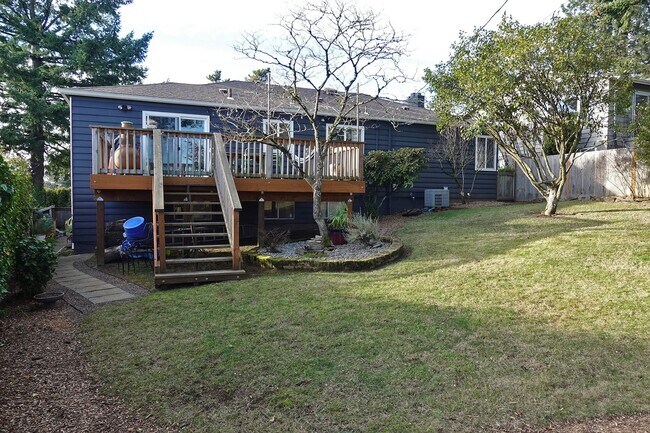 Building Photo - Hillsdale Ranch