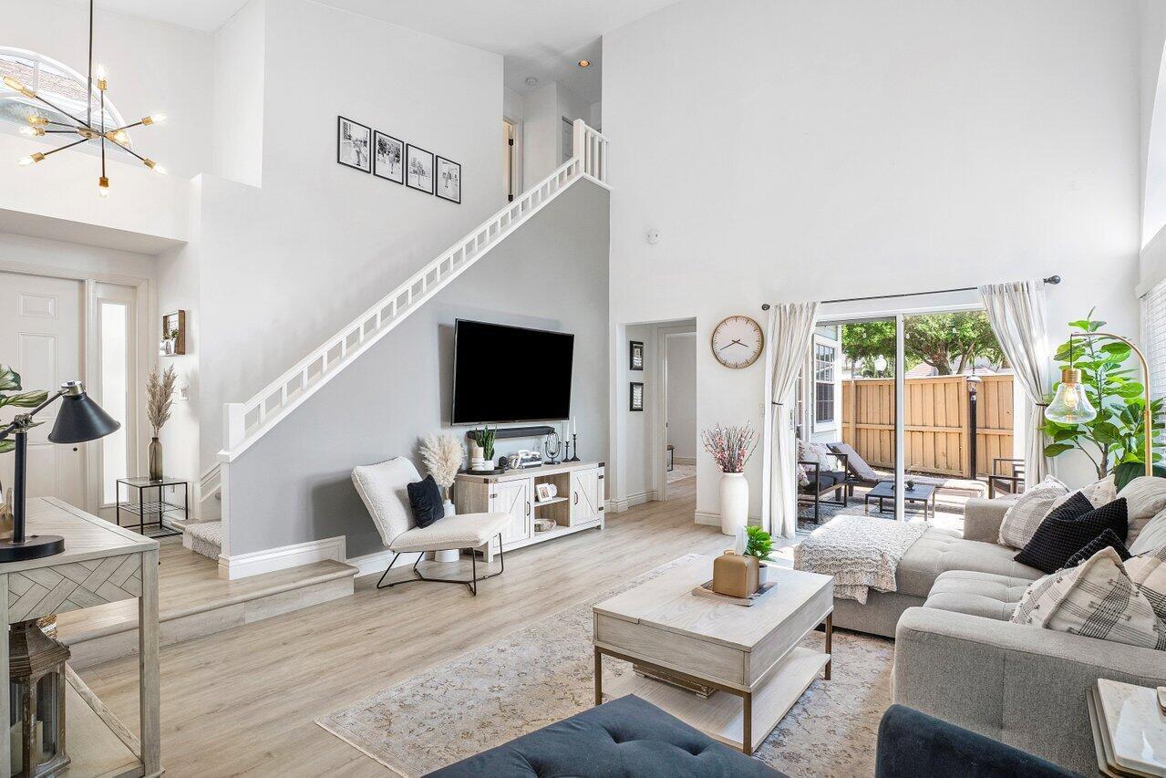 Building Photo - 5120 Coronado Rdg