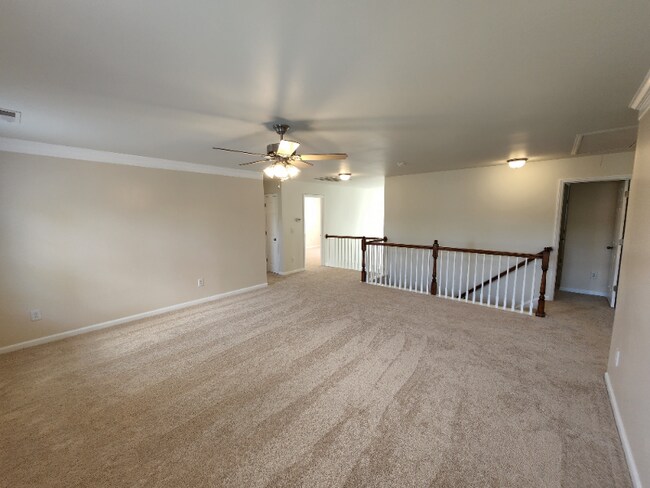 Building Photo - 317 Timber Meadow Lake