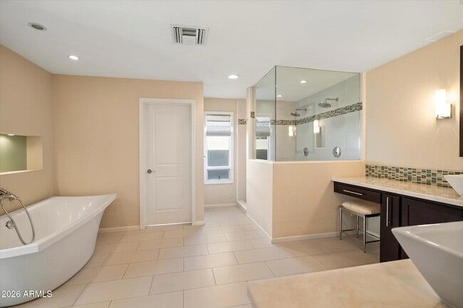 Building Photo - 11414 N 54th Pl