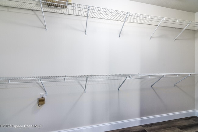 Building Photo - 480 Prestwick Ct