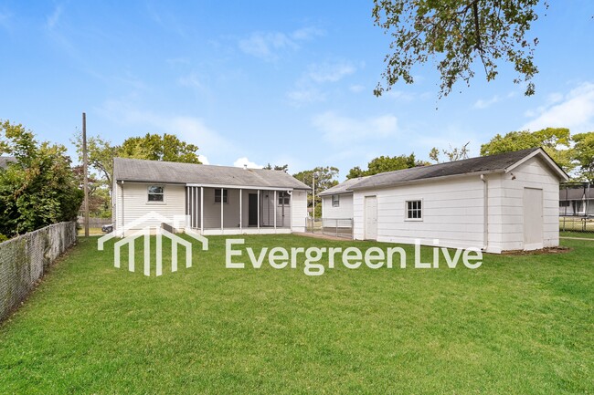 Building Photo - 20 Florissant Park Dr