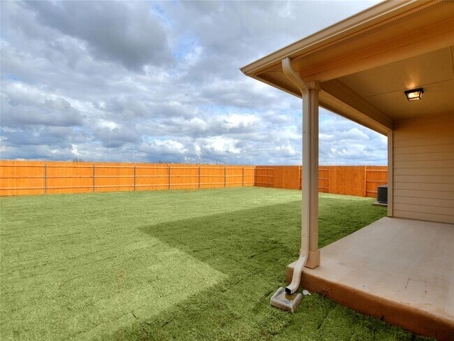 Building Photo - 708 Roaring Fork Ln